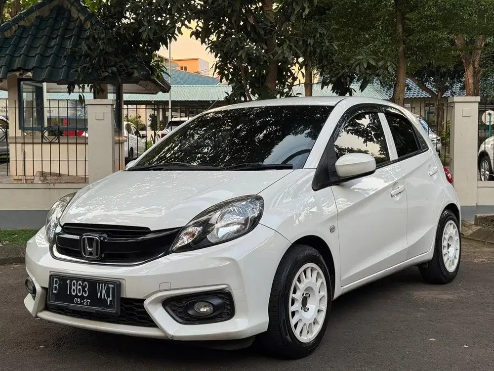 Honda Brio E CVT 2017 putih pribadi
