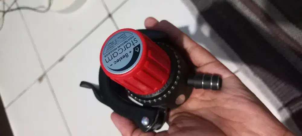 Regulator gas tekanan tinggi