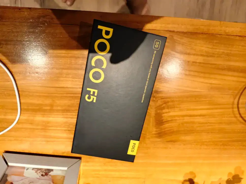 Poco F5 Putih 12/256 Mulus Komplit