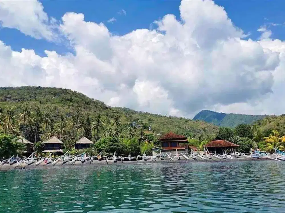 Tanah Beach Front Amed