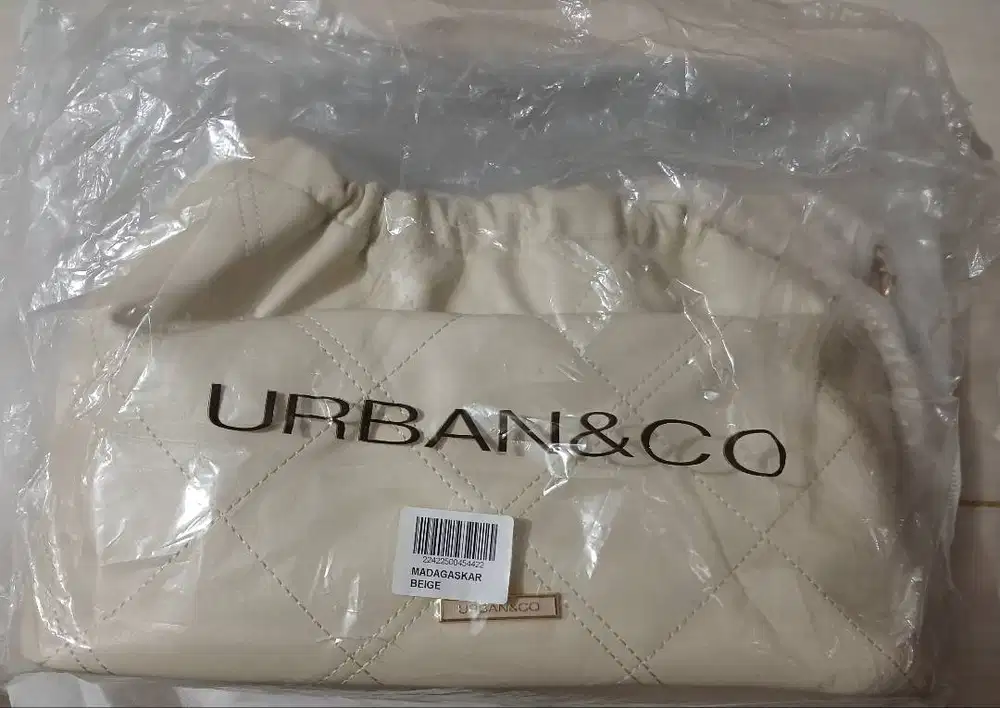 Tas shoulder bag (selempang) Urban&co Madagaskar Beigie