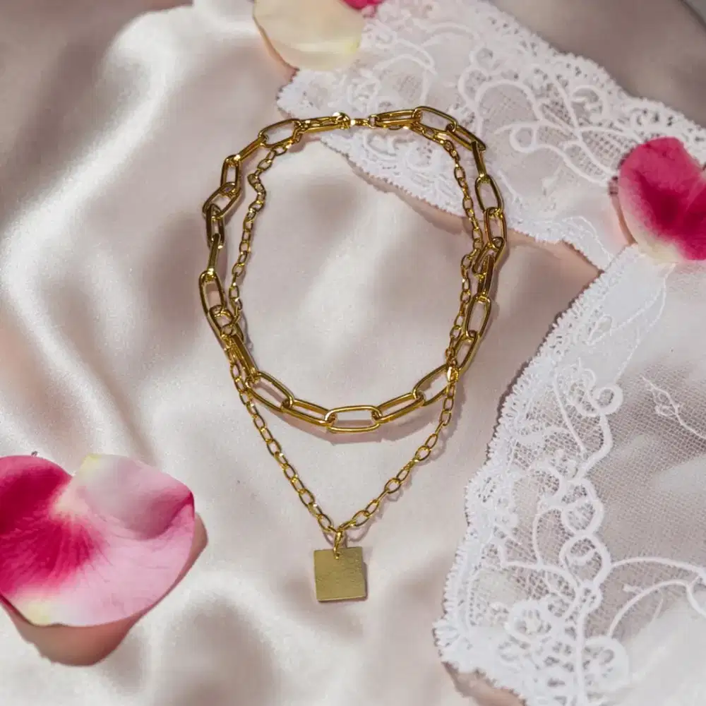 Kalung double layer paperklip titanium.