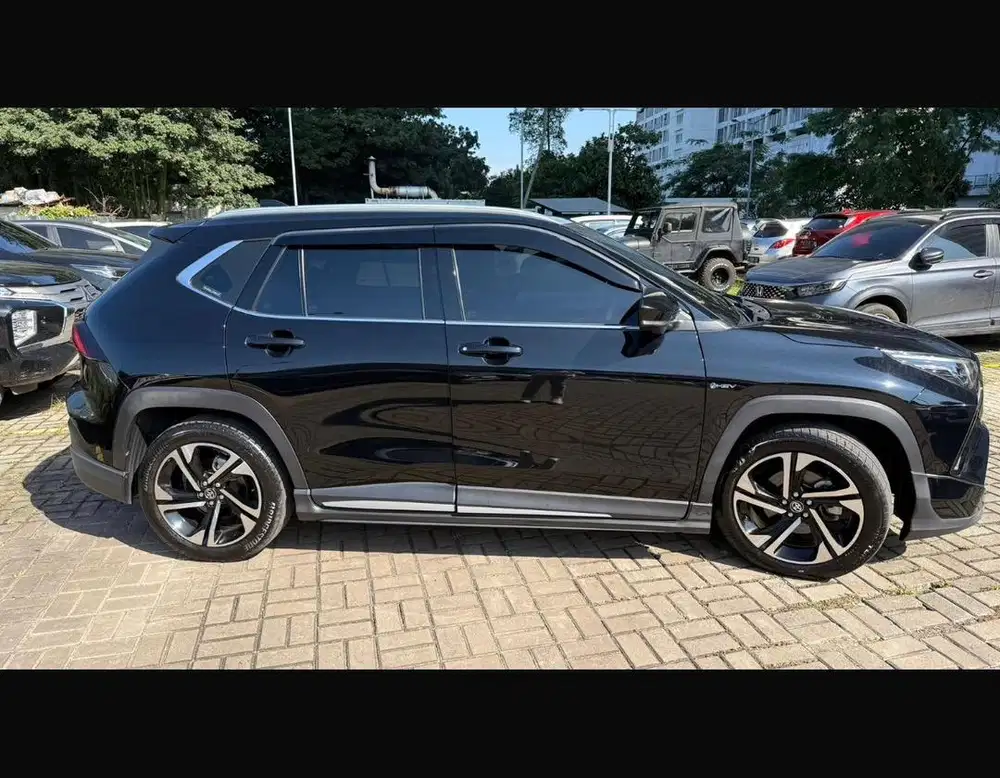 Jual Cepat Pribadi, Yaris Cross GR HV Hybrid tahun 2024