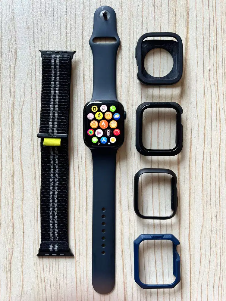 Apple Watch Series 9 45mm GPS Seluler