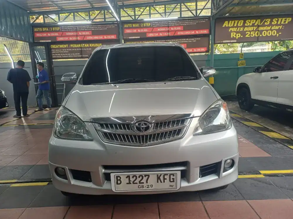 Toyota avansa type G 2009 antik km 30 ribuan
