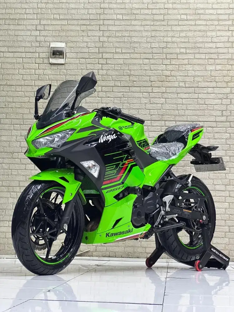 Kawasaki Ninja 250 KRT ABS Keyless 2023 - Zaki Mustika