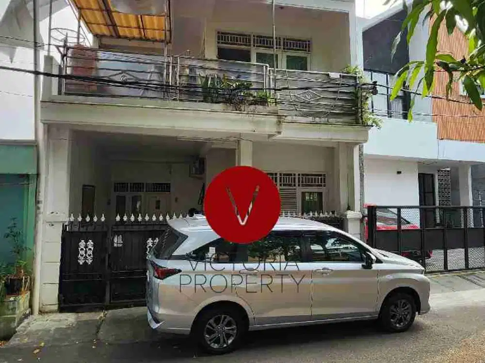 Jual Rumah Depan Taman di Pondok Pinang, Kebayoran Lama, Jaksel.