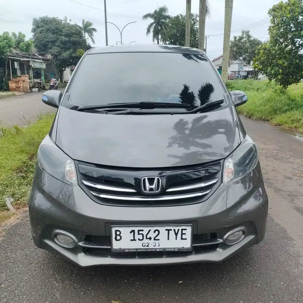 DP 10 JUTA FREED PSD AC DOBEL 2013