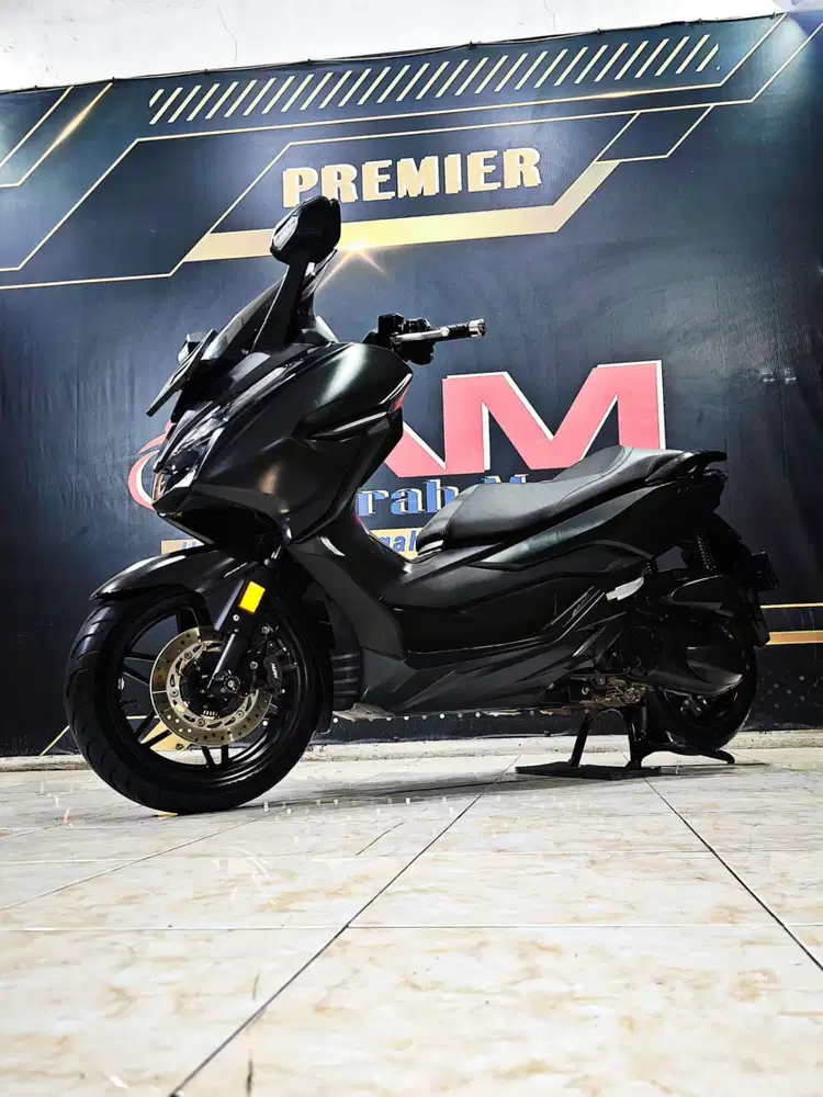 Honda Forza 250cc matic gede fitur modern mewah.Anugerah motor rungkut