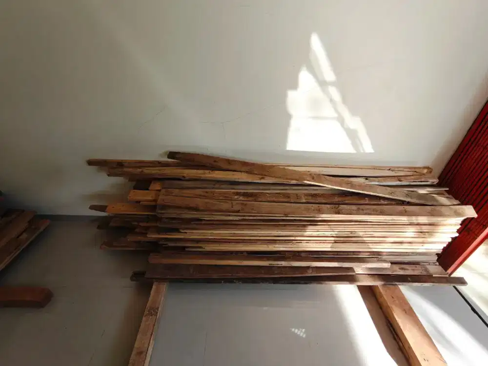 Palet Kayu, Triplek, Broti Dll by PT. Rahayu Berkah