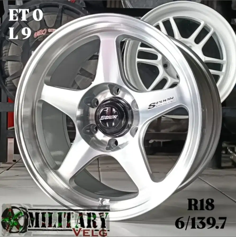 Spoon Sport R18 Polish