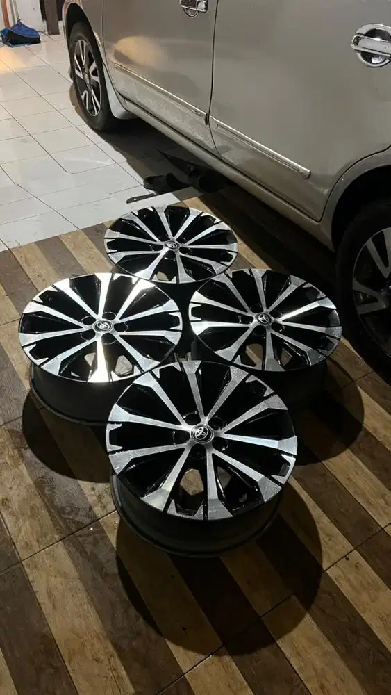 Velg Avanza Veloz R17 Xenia 5x100 altis sienta brz ft86