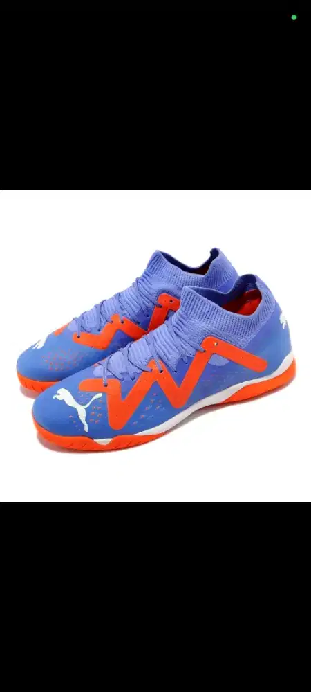 Sepatu futsal puma