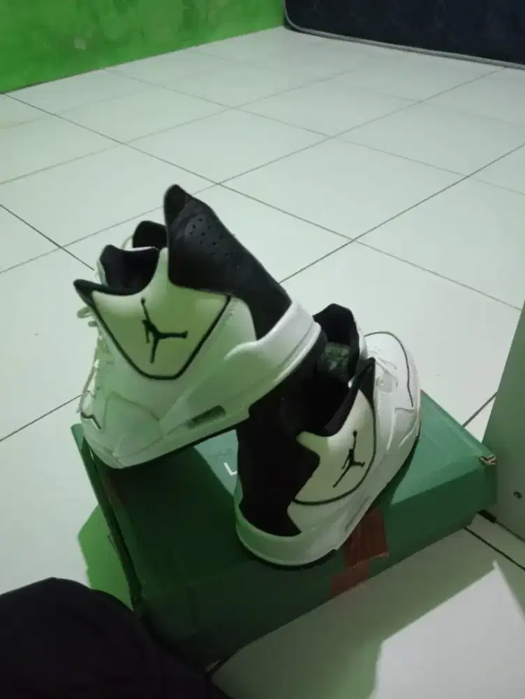 Sepatu Jordan asli_second
