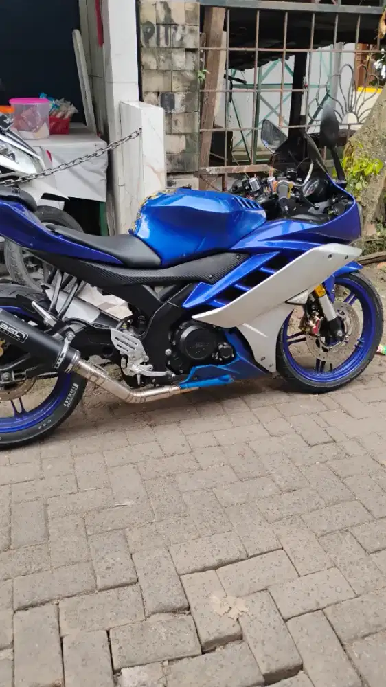 Motor Berkualitas R15 V2 2016, SS Lengkap STNK & BPKB, Dijual Murah