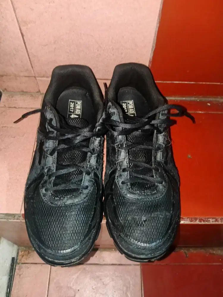 Di jual Sepatu siap pakai