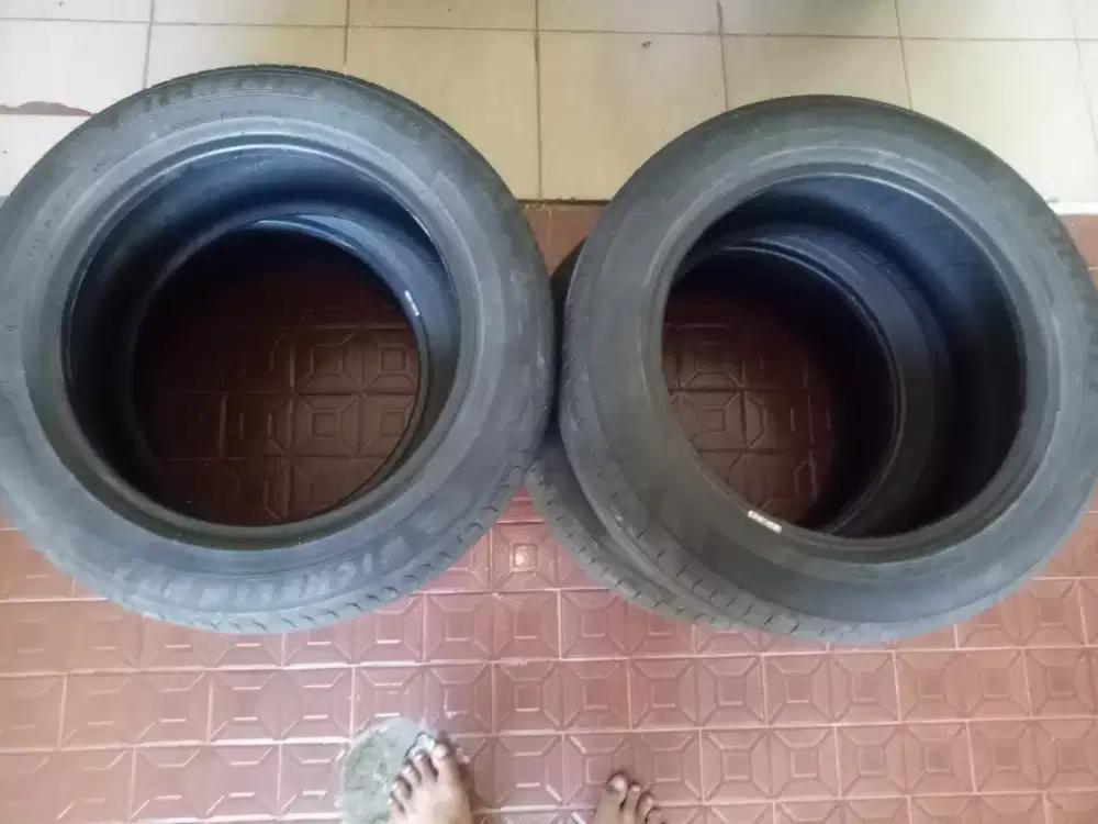 Ban Michelin 205 55 R16