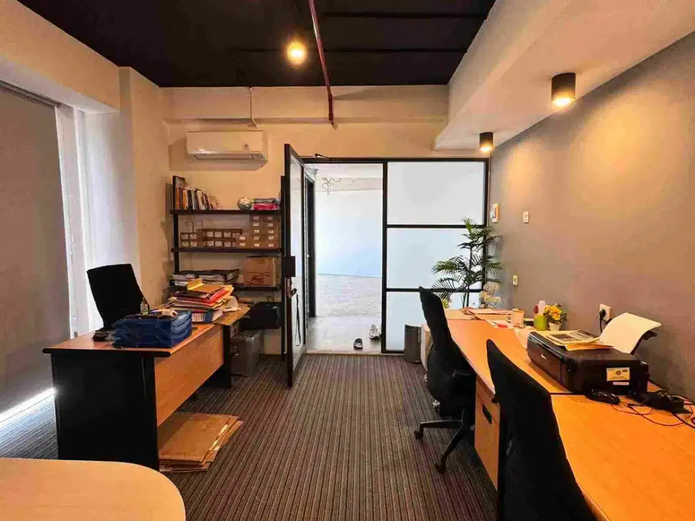 Office The Royal 55 Royal Residence