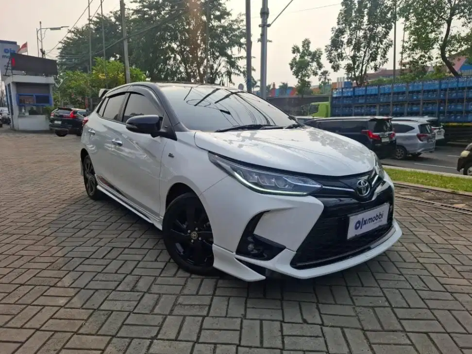 TDP 11JT, Toyota Yaris 1.5 S GR Sport Bensin-AT Putih 2022