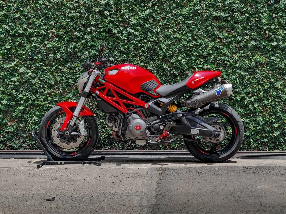 Ducati Monster 795 2014 TT LOW ODO LIKE NEW FP TT 696