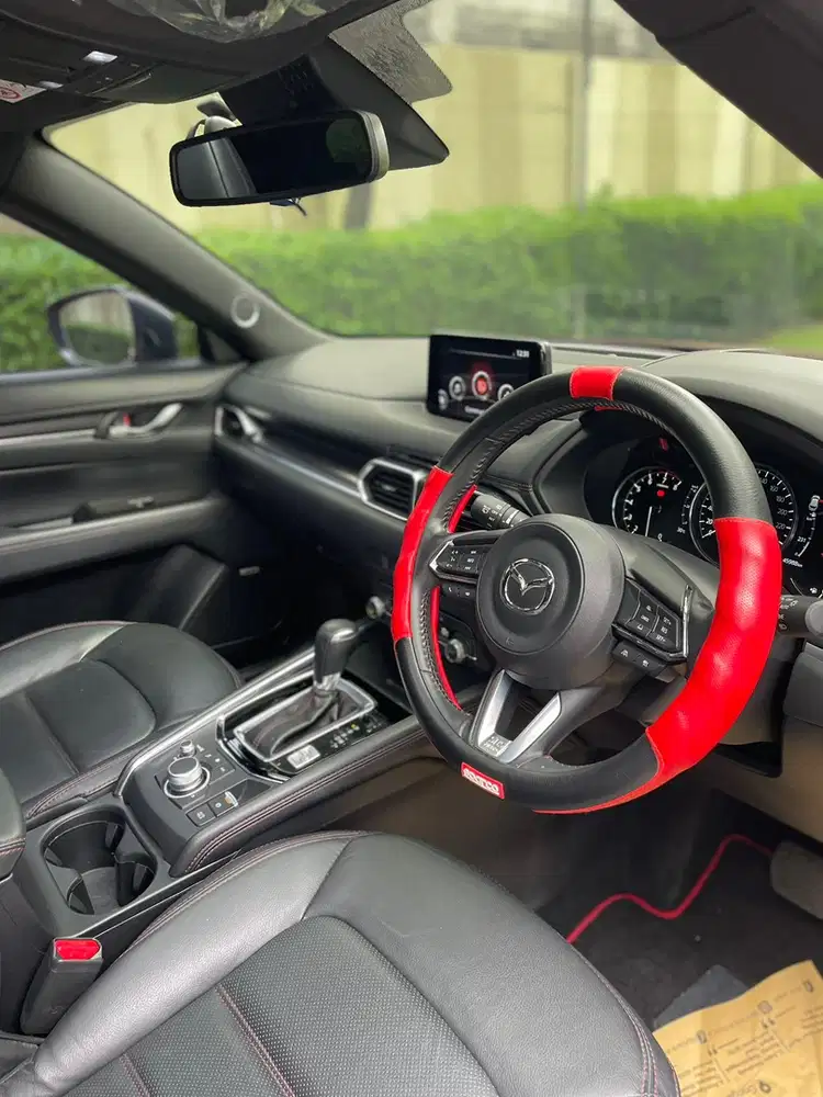 Mazda CX-5 kuro 2022 Bensin tipe tertinggi