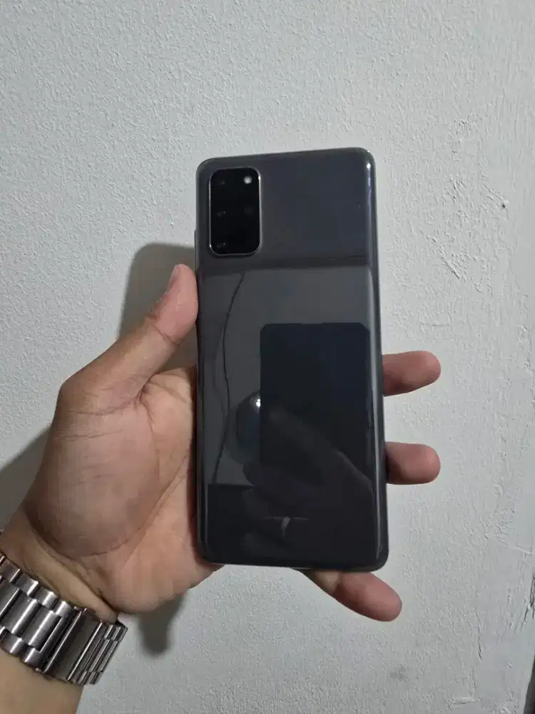 Samsung S20 plus 8+8/128gb SEIN