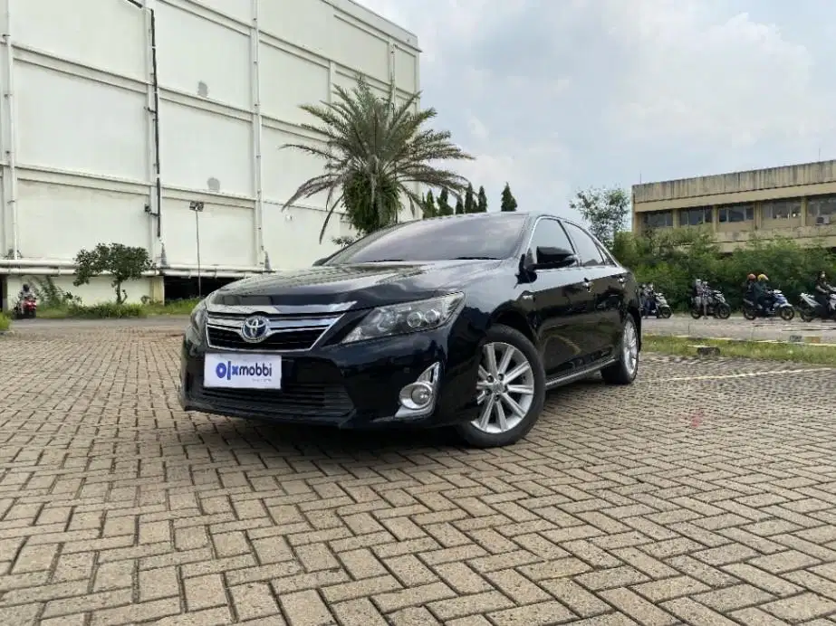 TDP 8,JT, Toyota Camry 2.5 Hybrid-AT Hitam 2013