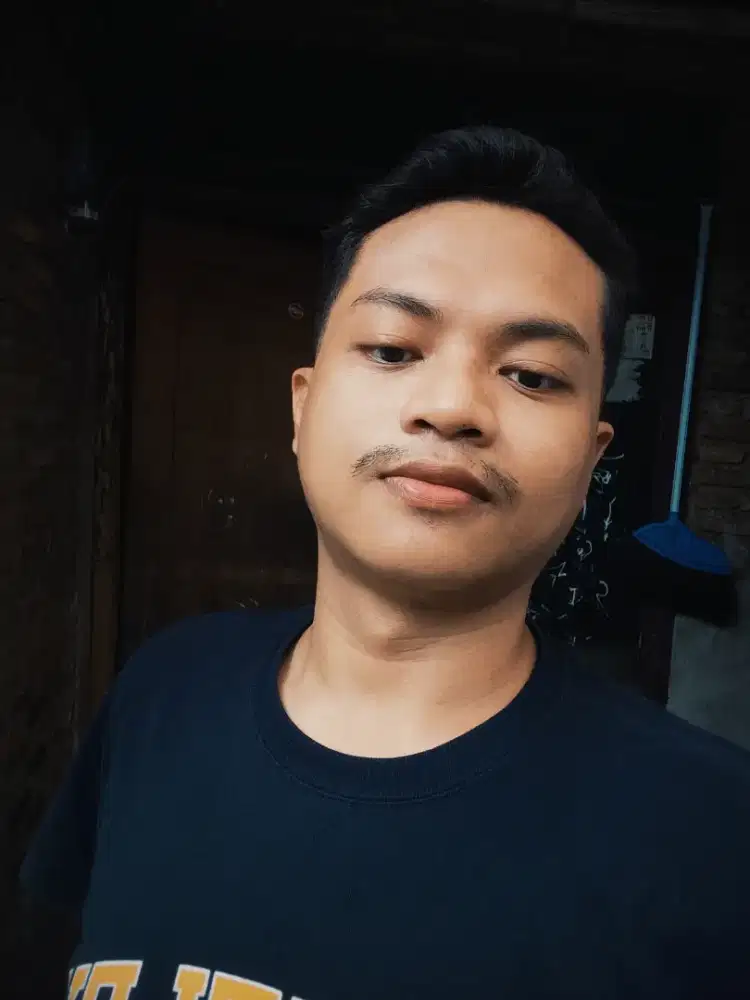 Butuh kerjaan tolong info ya kakak semua