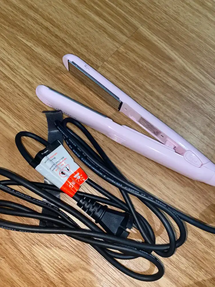 Catok pelurus rambut