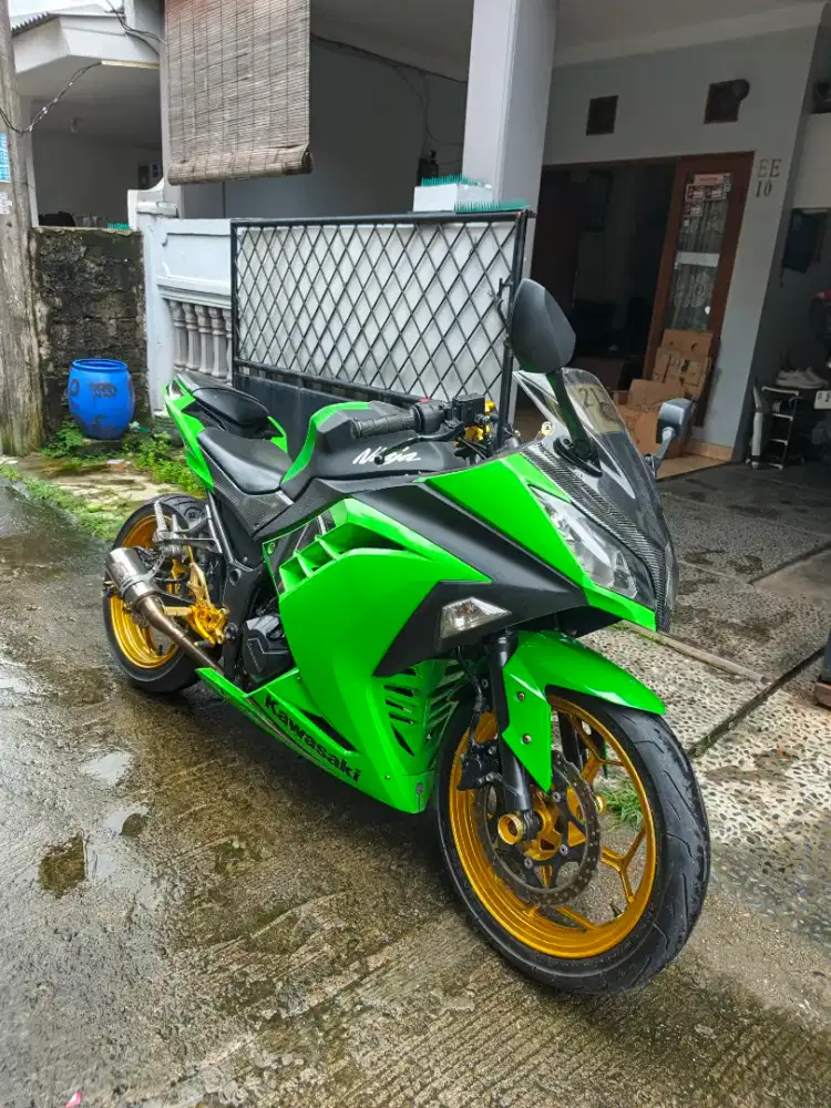 Kawasaki Ninja 250 Fi old, plat F