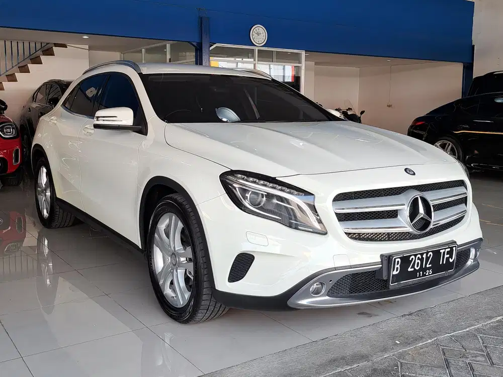 MERCY GLA200 URBAN 1.6 NIK 2015