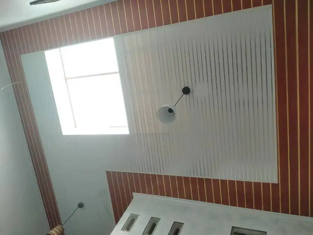 Sekat Plafon Partisi PVC GRC Gypsum Jasa Tukang Pasang Wall Moulding