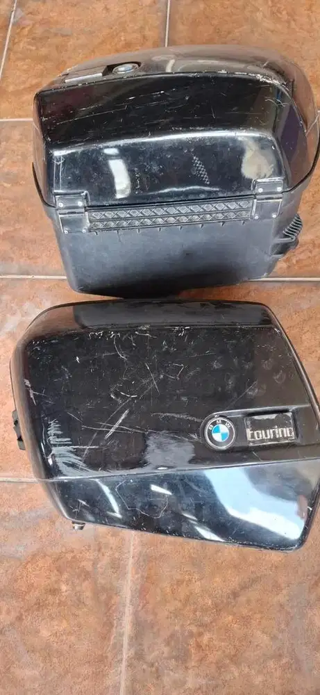 Box Touring BMW Original Bawaan