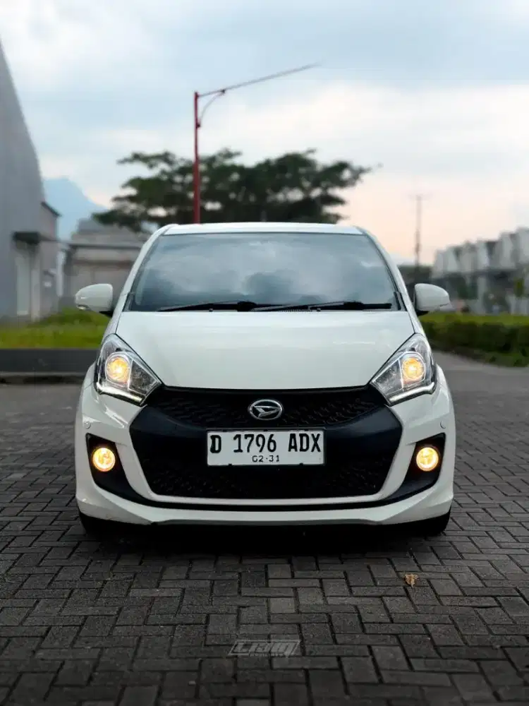 Sirion rs matic 2016 low km antik putih