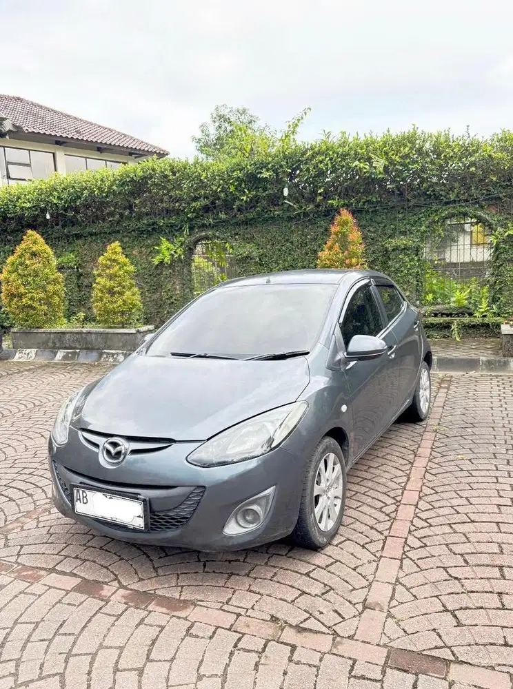 DIJUAL MAZDA 2 Automatic 2011 (Mobil Pribadi)