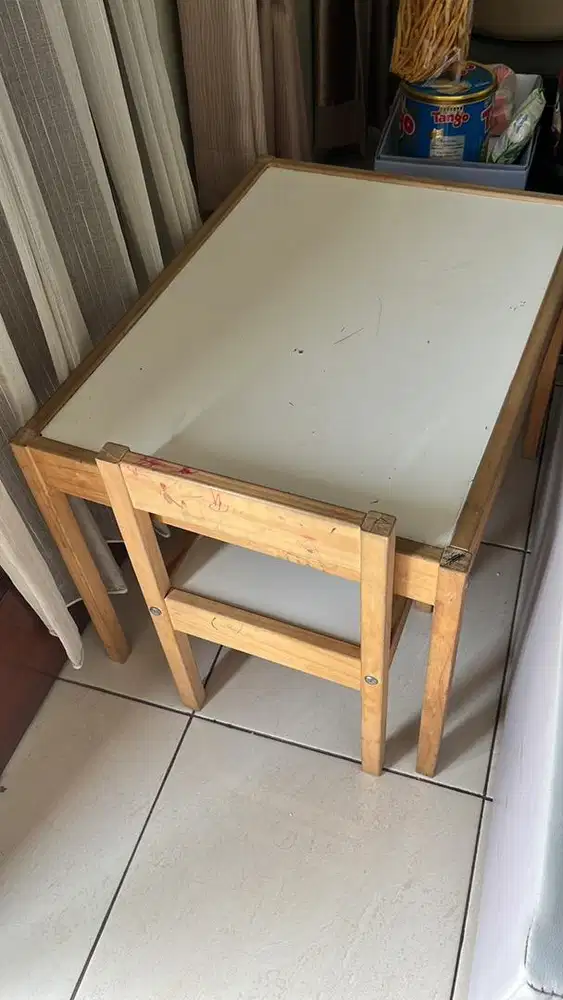 Meja Belajar Anak Ikea