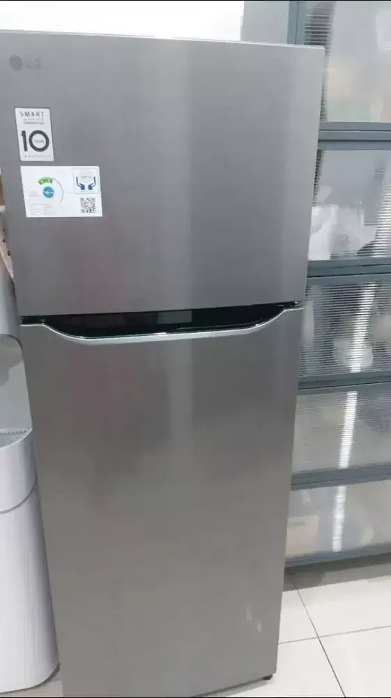 Kulkas LG 2 pintu inverter