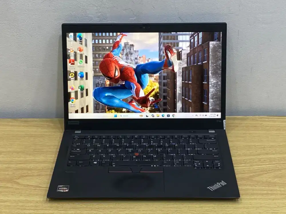 Lenovo Thinkpad T14s (touchreen )Prosesor AMD Ryzen 5 pro 4650U