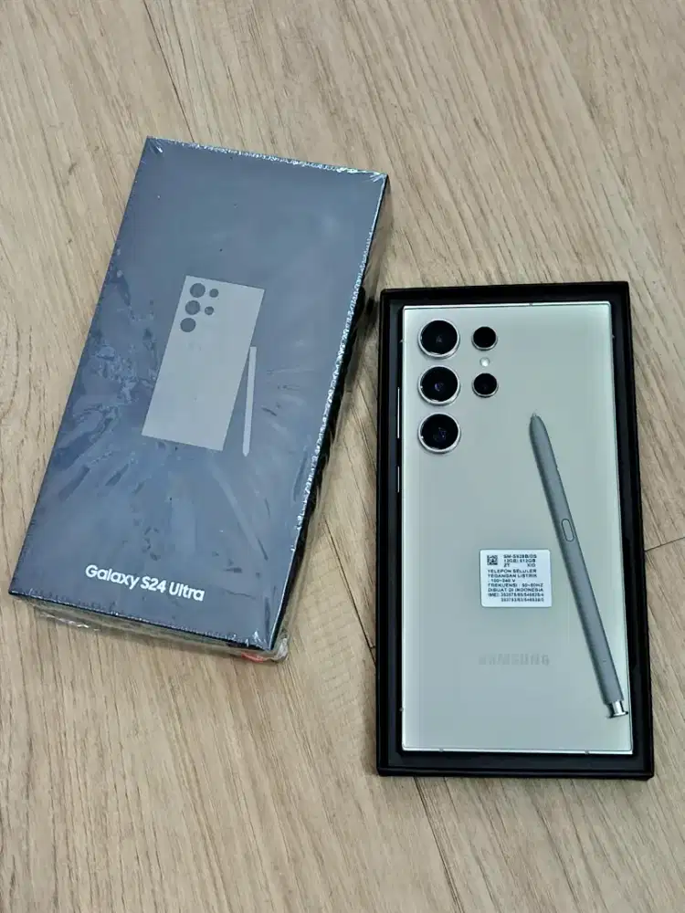 Samsung Galaxy S24 Ultra 12/512Gb Mulus Lengkap