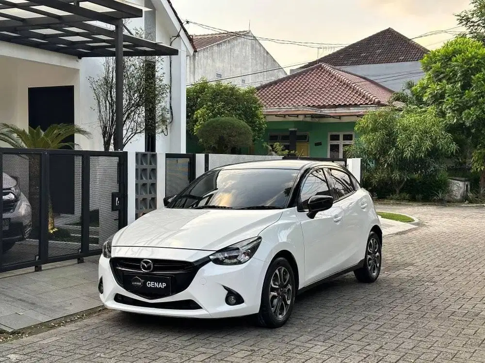 Mazda 2 2017 R HB AT Matic Skyactiv  Nik 2016 non gt