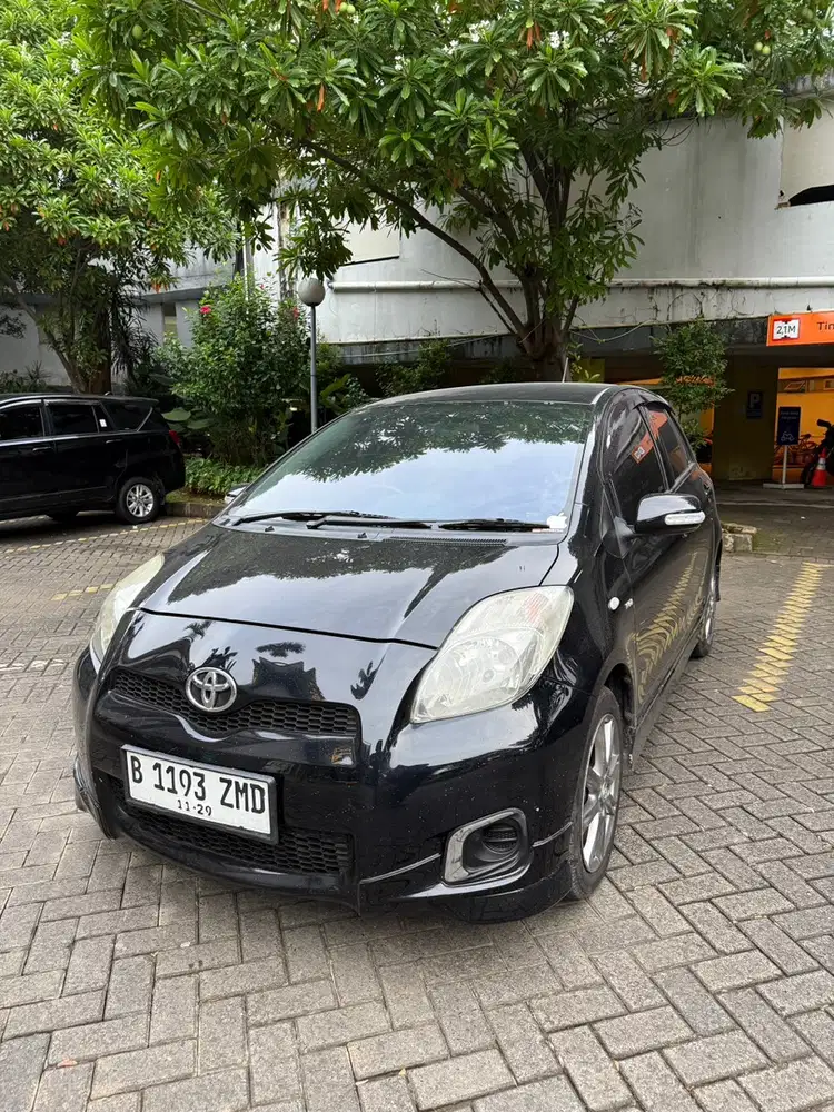 Yaris E 1.5 2012 Metik