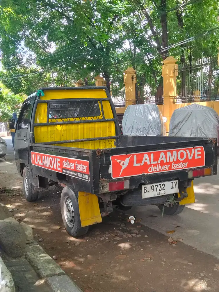 Suzuki Futura 2004 Bensin