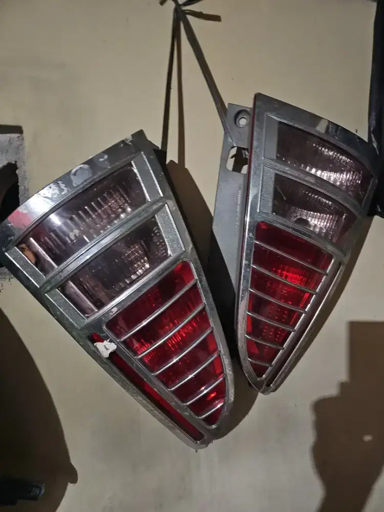 Headlamp stoplamp  ori inova