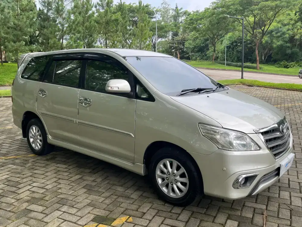 RARE! Innova V AT Diesel Barong 2013