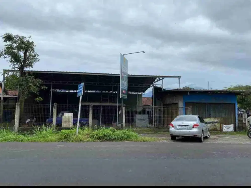 DISEWAKAN UNTUK USAHA SIAP PAKAI LOKASI MENARIK