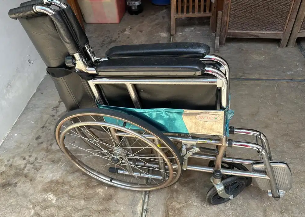 Di jual kursi roda