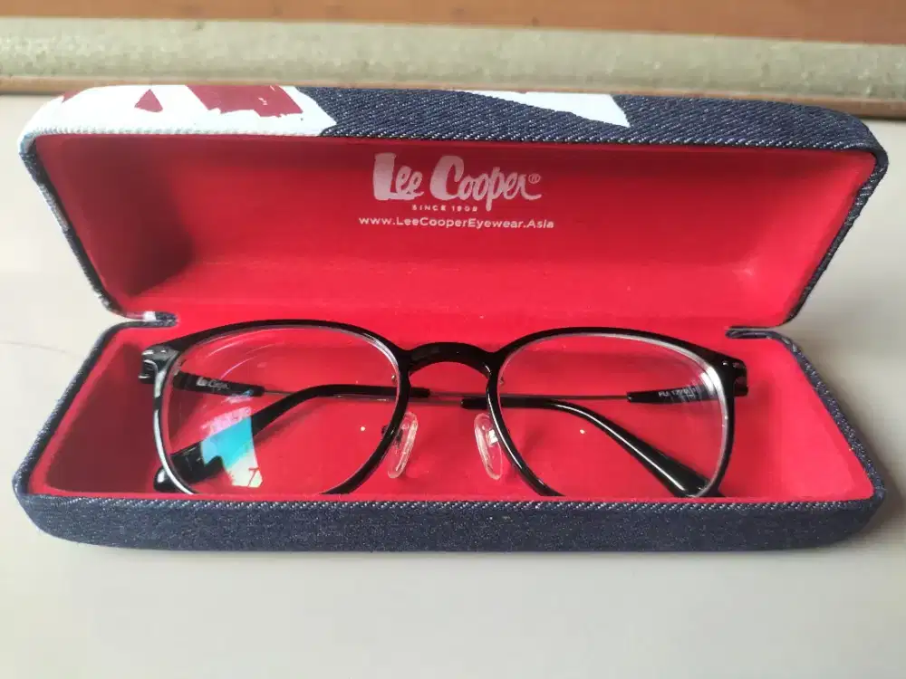 Di Jual Kacamata Fashion Pria dan Wanita Lee Cooper F 1770 1 Original