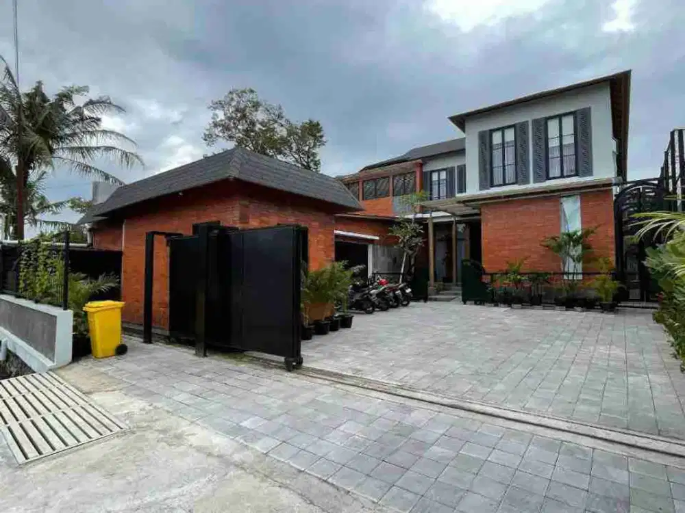 villa mewah jl kaliurang Sleman Yogyakarta