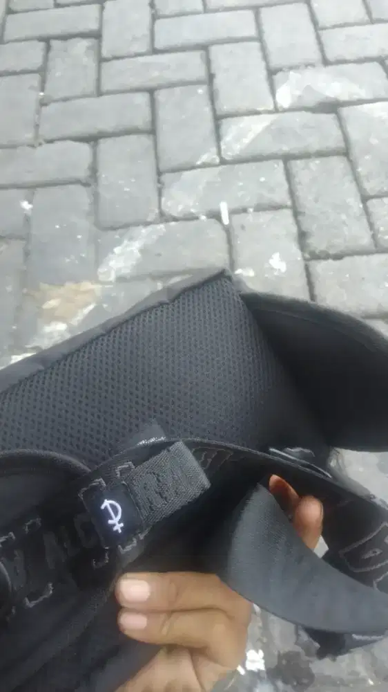 Havaianas original like new 41/42 Sling bag alcotra like new