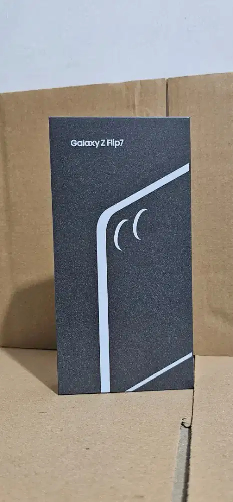 Samsung Z Flip 7 New Open Box